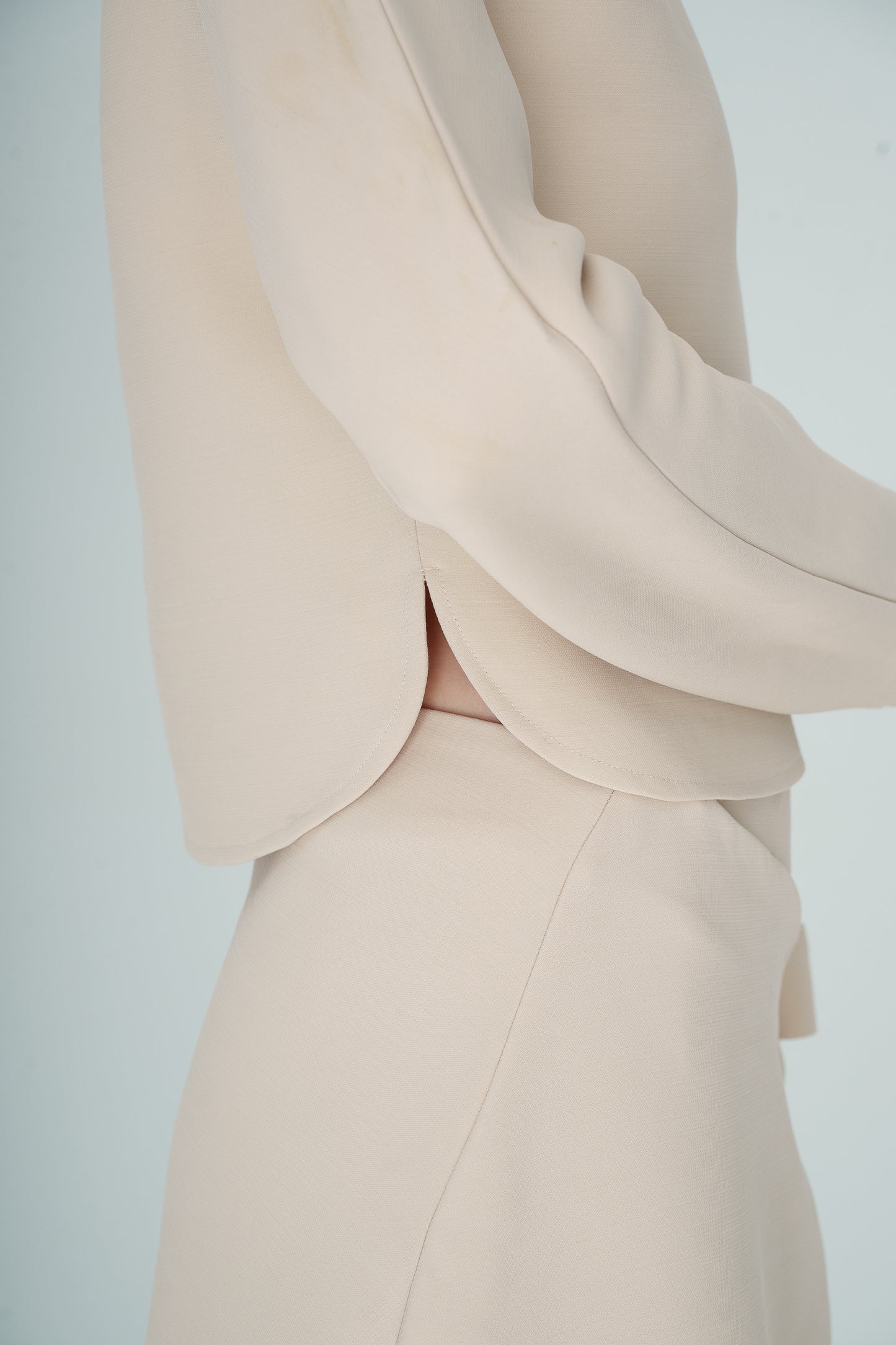 Top Ivory