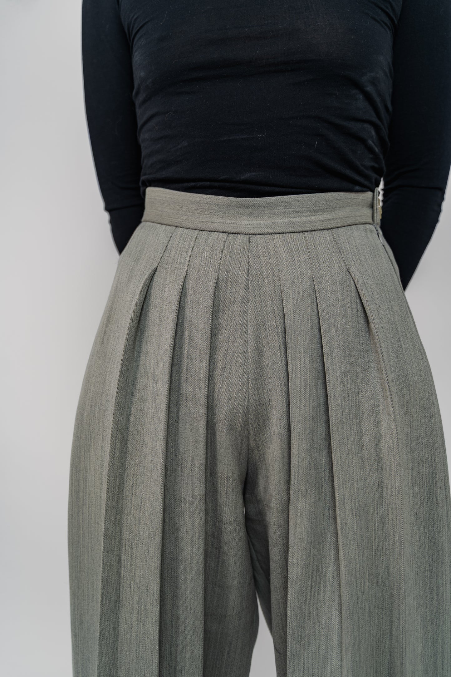 Pantalon à plis